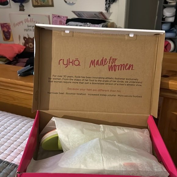 Ryka Knit Toe Loop Slide Sandals - Daquiri Green - Picture 7 of 9